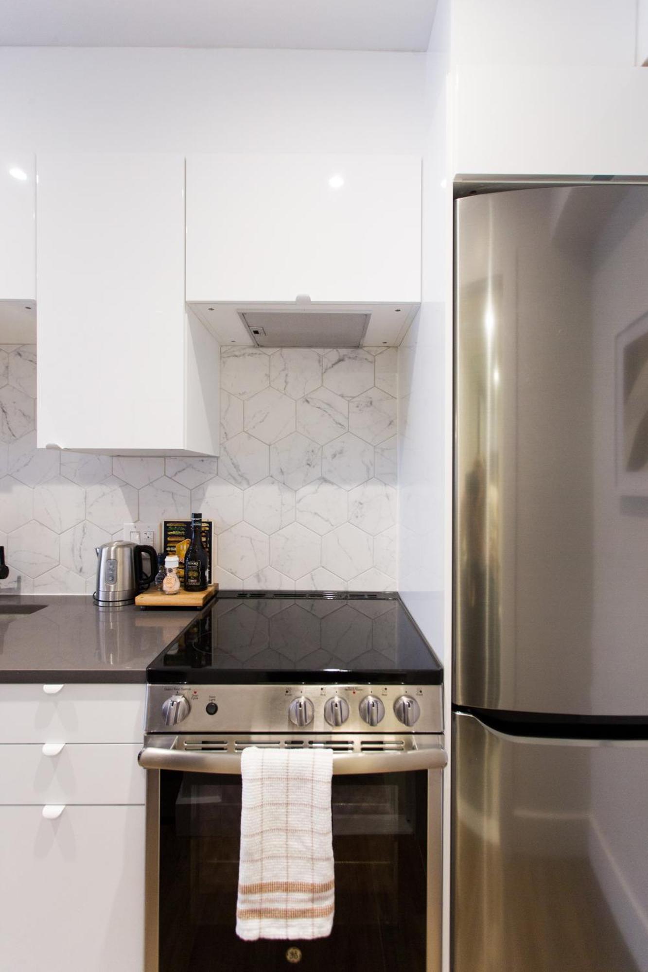 Scandinavian Studio With Full Kitchen And Bath By Den Stays モントリオール 部屋 写真